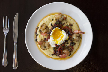 Italian Style Shrimp and Grits