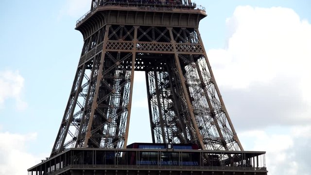 Paris 4K Tour Eiffel Close Up1
