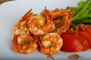 Grilled shrimps with garlic