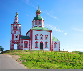 Fototapeta na wymiar Summer landscape in Suzdal,Elias church