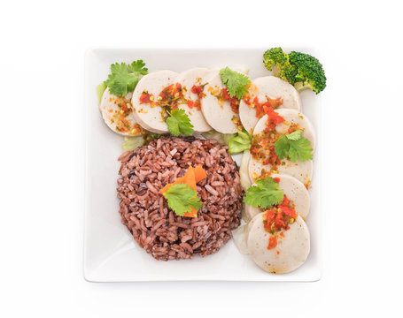 preserved pork sausage and spicy sauce with berry rice