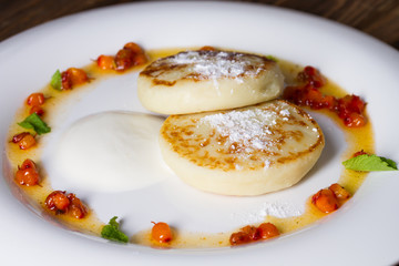 Cheesecakes with sour cream