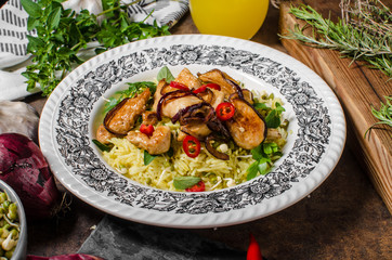Chinese spicy chicken mix with curry rice