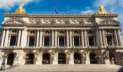 Fototapeta na wymiar The National opera palace, Paris, France.