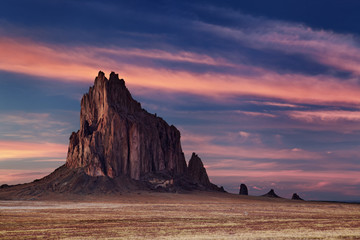 Obraz premium Shiprock, New Mexico, USA