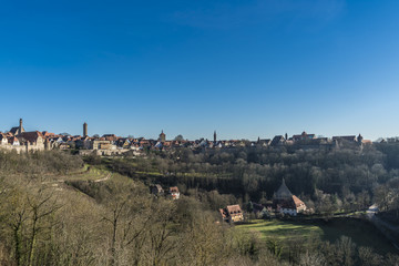 Fototapeta na wymiar Panorama der Stadt Rothenburg ob der Tauber und dem Taubertal 