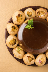 Pani Puri or panipuri, Golgappe or gol gappe, Chat item, India © StockImageFactory