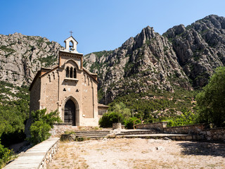 Fototapeta na wymiar Ermita de la salud, vistas a las montañas de Montserrat OLYMPUS DIGITAL CAMERA