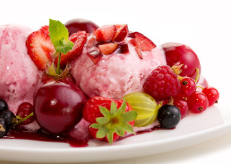 Two ball strawberry ice with fruits.