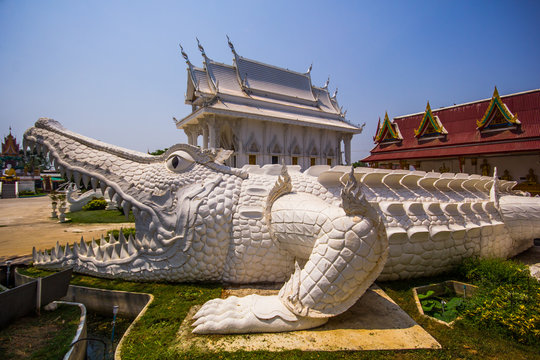 Wat Si Sattharam at Phichit.