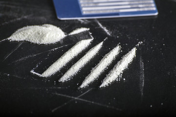 drogs white powder lines