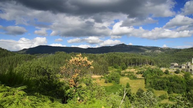 paysage/vu sur campagne avec château