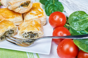 Cakes with spinach and goat cheese