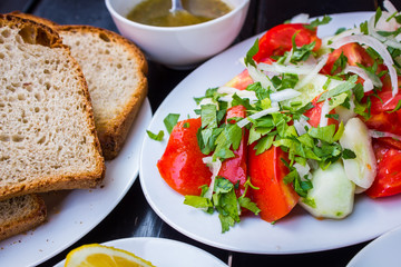 salad with tomato