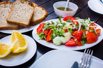 salad with tomato