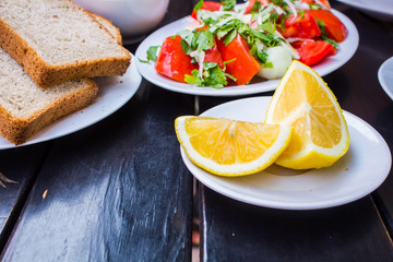 salad with tomato