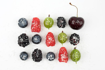 blueberries, blackberries, gooseberries and raspberries sprinkle