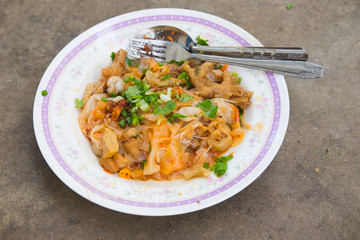 noodle tube mixed foot chicken and tofu