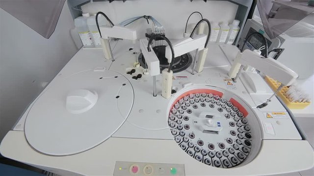 Modern medical equipment makes the analysis. 1080p.