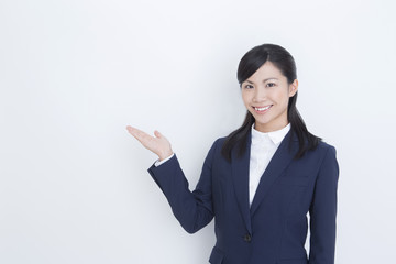 若い女性　ビジネス