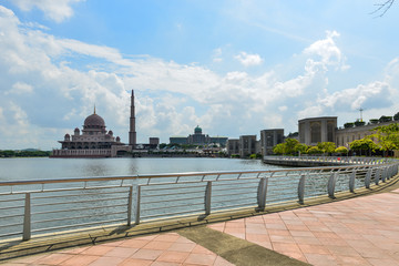 Putra Mosque is the principal mosque of Putrajaya and one of popular destination among tourist.