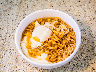 instant noodle in bowl
