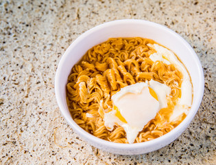 instant noodle in bowl