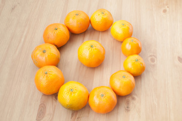 Tangerines forming the letter O