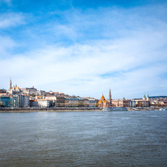 Obraz premium view of historic architectural in Budapest from Danube