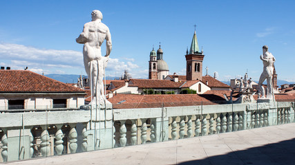 Vicenza dalla terrazza della Basilica