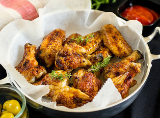 Glazed chicken drumsticks and wings