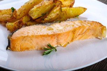 Baked salmon with potato