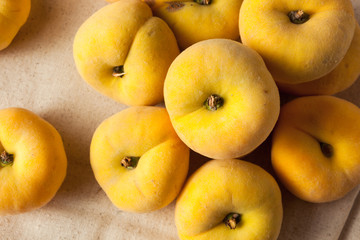 Raw Organic Yellow Pie Peaches
