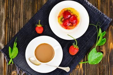 Cake with Strawberries and Kiwi