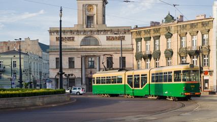 Plakat Stary tramwaj na placu wolności w Łodzi