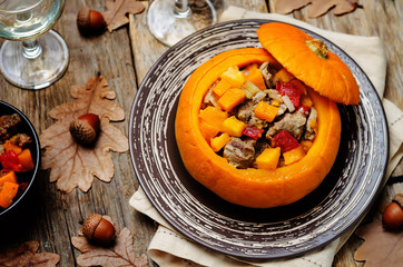 Pumpkin stuffed with meat and vegetables