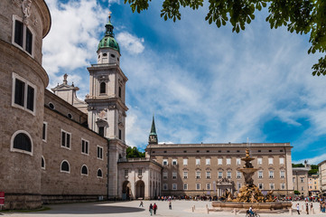 Fototapeta premium Residenzplatz in Salzburg; Österreich