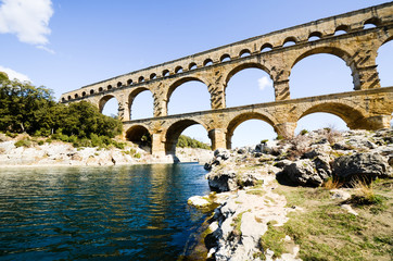 Fototapeta premium 古代ローマ水道橋ポン・デュ・ガール（フランス）