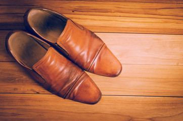 retro bronw shoes