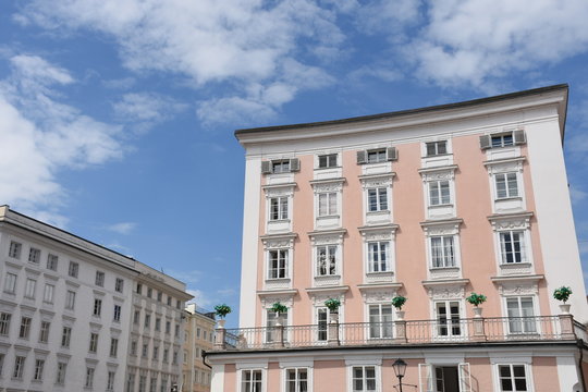 Salzburg, Alter Markt, Marktplatz, Altstadt, linke Altstadt, Brunnen, Springbrunnen, Florianibrunnen 