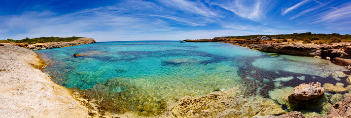 Fototapeta na wymiar Sea bay on the island of Mallorca. Blue Lagoon