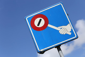 niederländisches Verkehrszeichen: Schülerlotsen