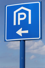  niederländisches Verkehrszeichen: Parkhaus