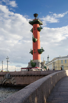 The trip to Russia. Rostral columns.
