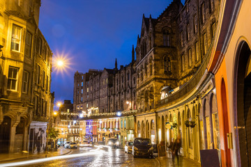 Street view of the historic old town, Edinburgh - obrazy, fototapety, plakaty