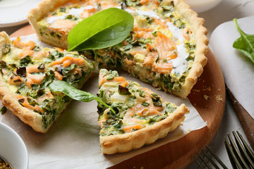 spinach and fish quiche - obrazy, fototapety, plakaty