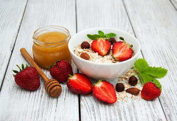 Muesli with strawberries