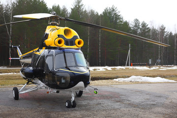 Aircraft - Black-yellow helicopter