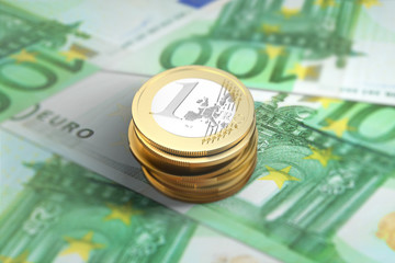 Euro Münzen und Geldscheine
