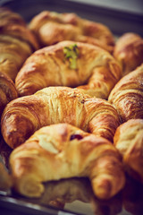 Cornetti caldi al bar